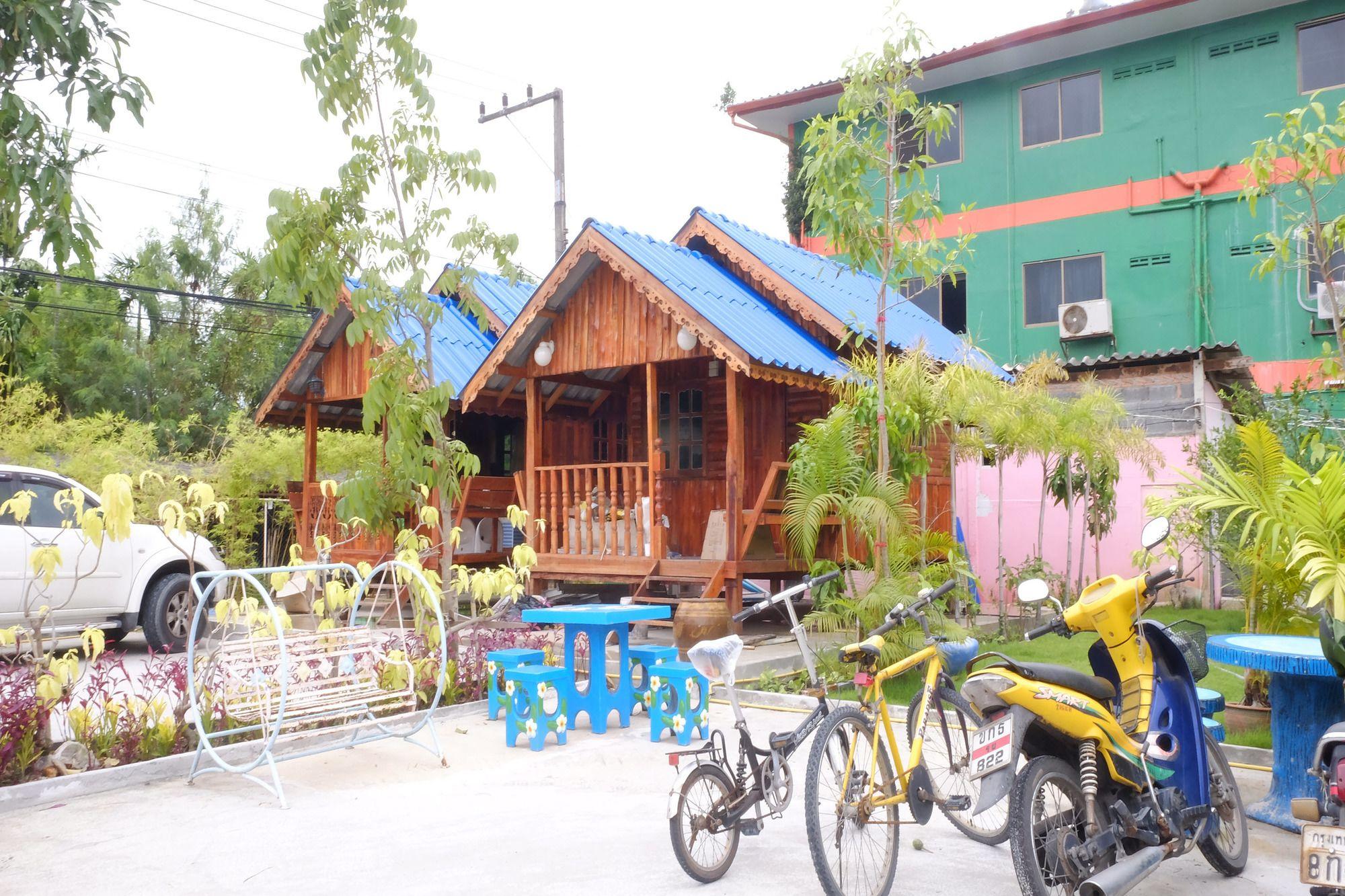 Suksomjai Hotel Rayong Luaran gambar