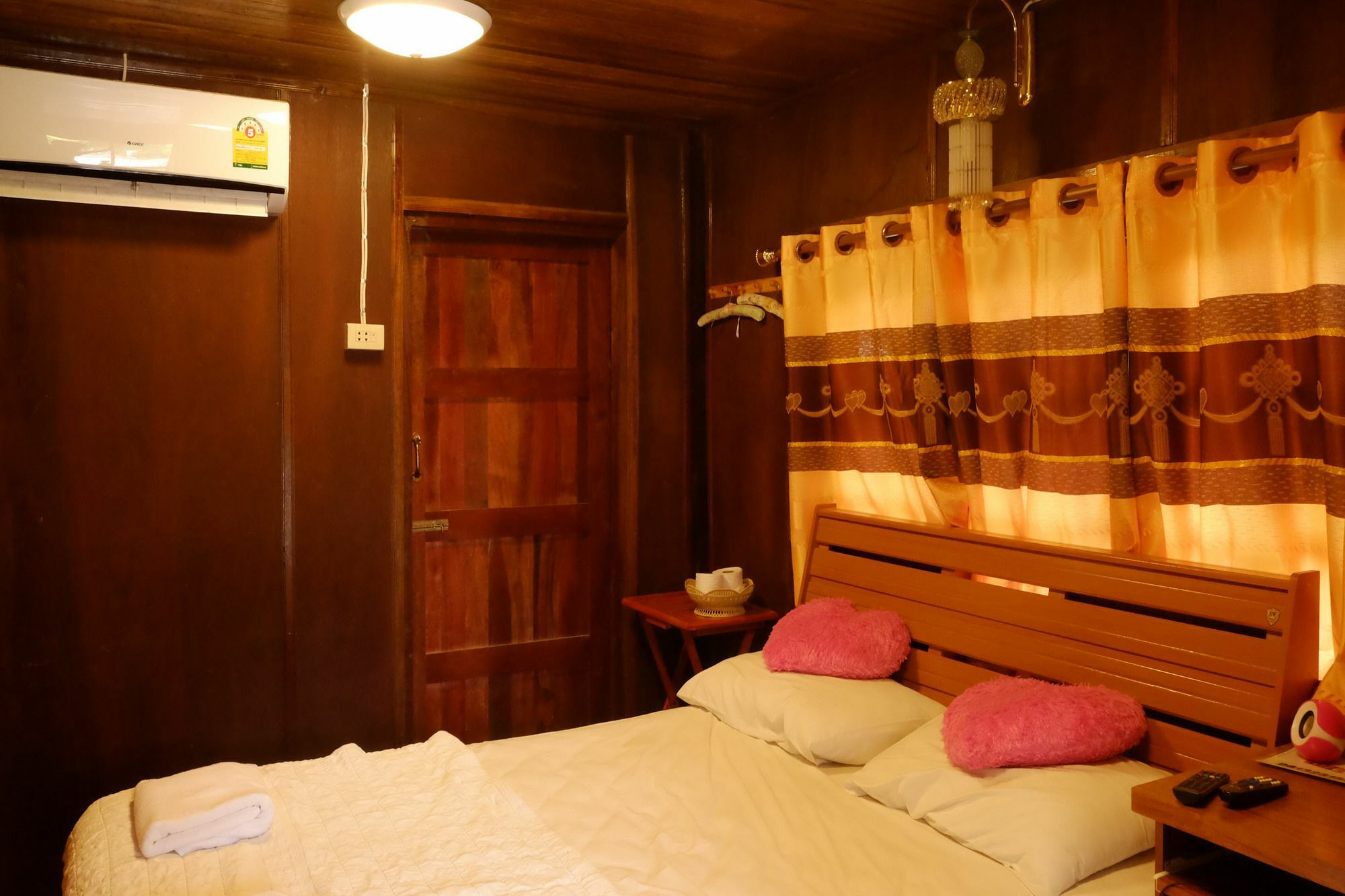 Suksomjai Hotel Rayong Luaran gambar